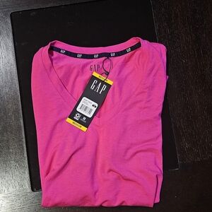 GAP Women's Bright Pink Short Sleeve Tee